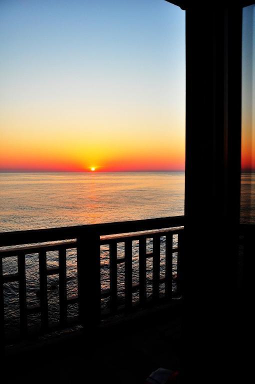 Deep Blue Guest House Sozopol Ruang foto