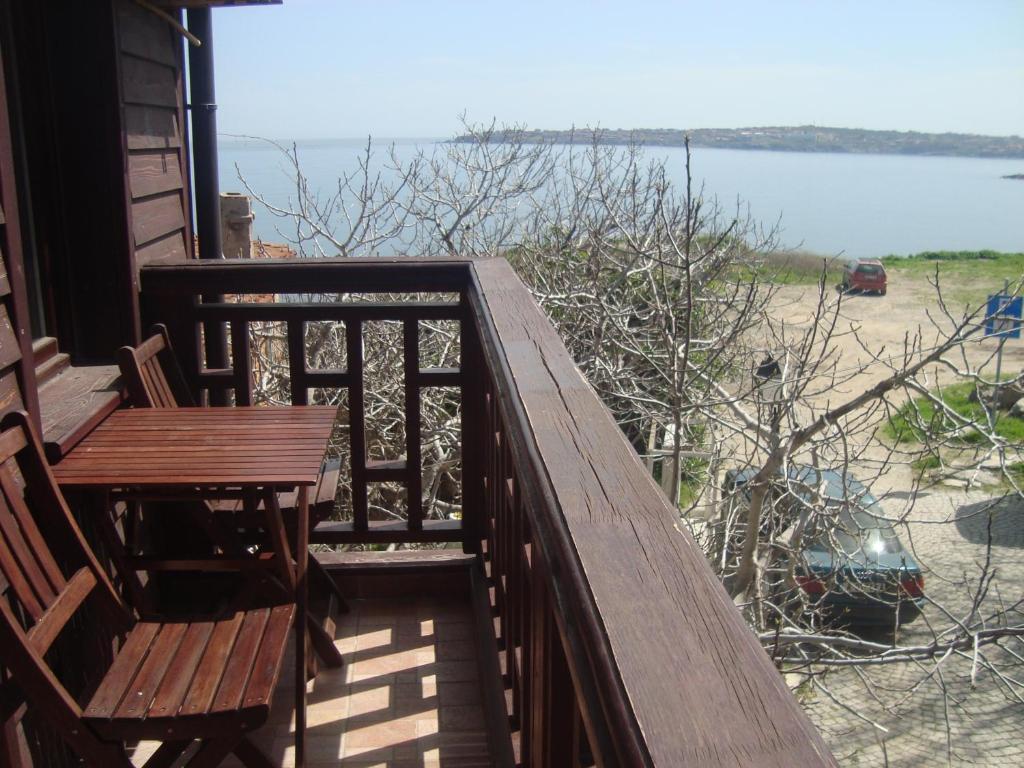Deep Blue Guest House Sozopol Ruang foto