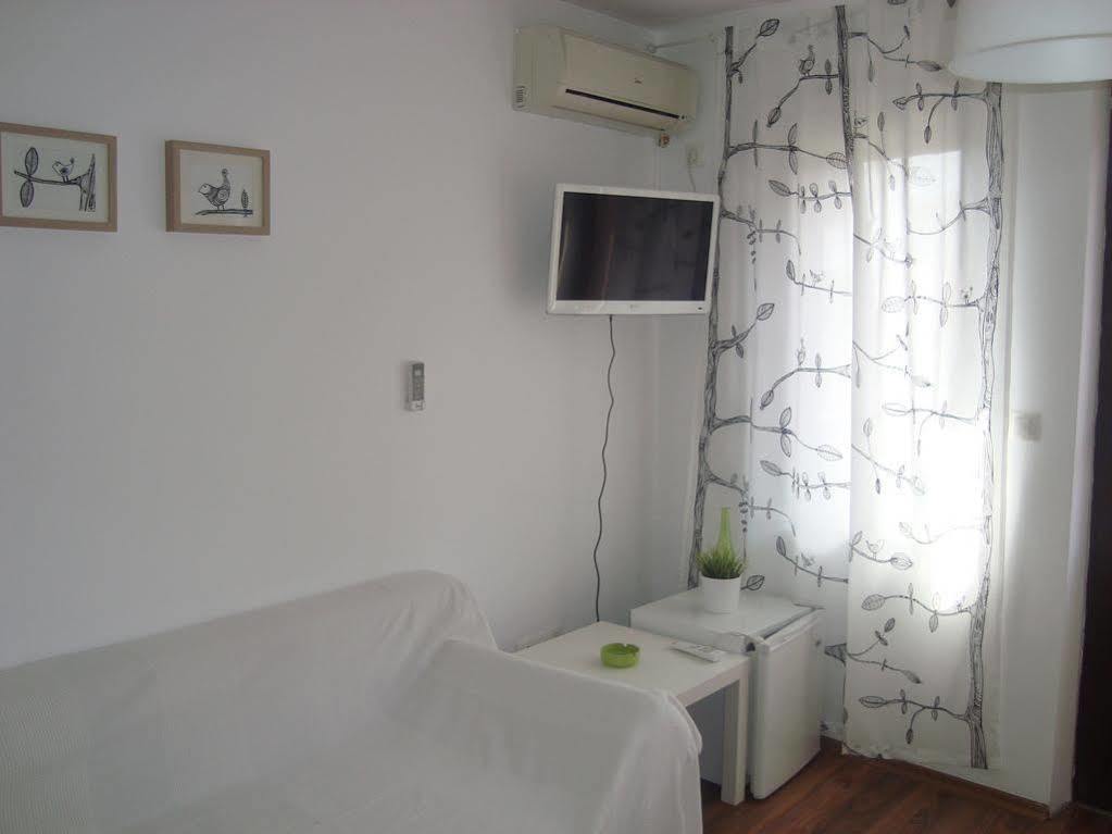 Deep Blue Guest House Sozopol Bagian luar foto