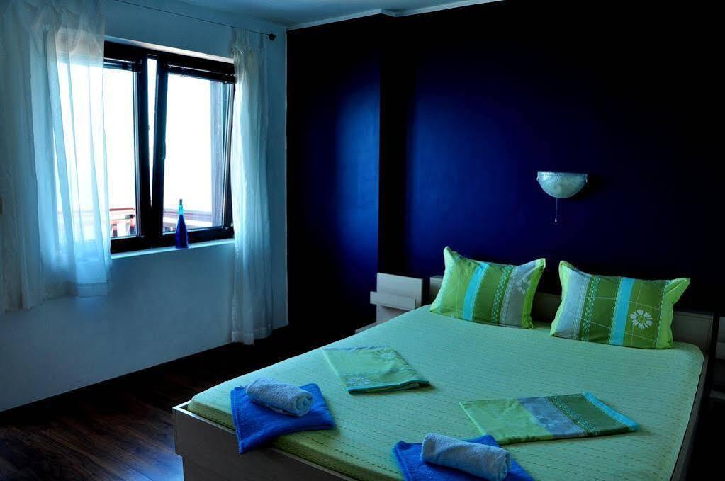 Deep Blue Guest House Sozopol Bagian luar foto